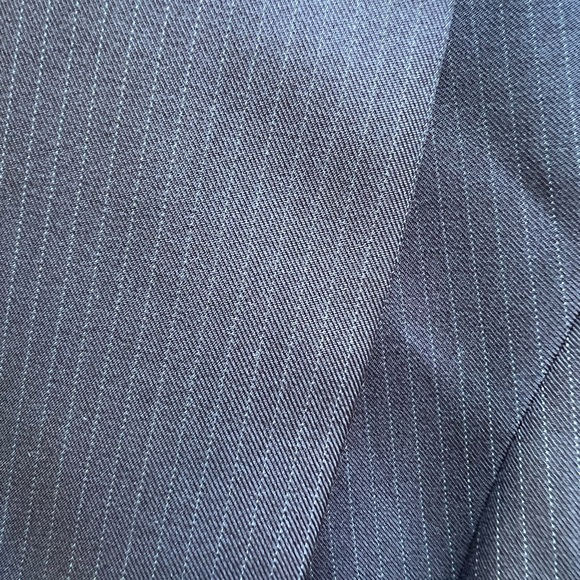 TAHARI Black Pin Stripe Blazer Jacket with pockets size 4 - Picture 9 of 12